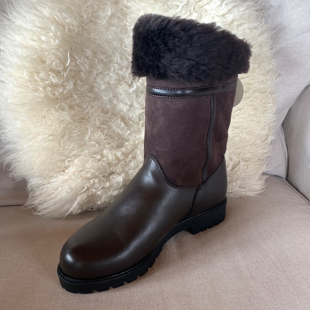 La CANADIENNE waterproof shearling boots. NIB